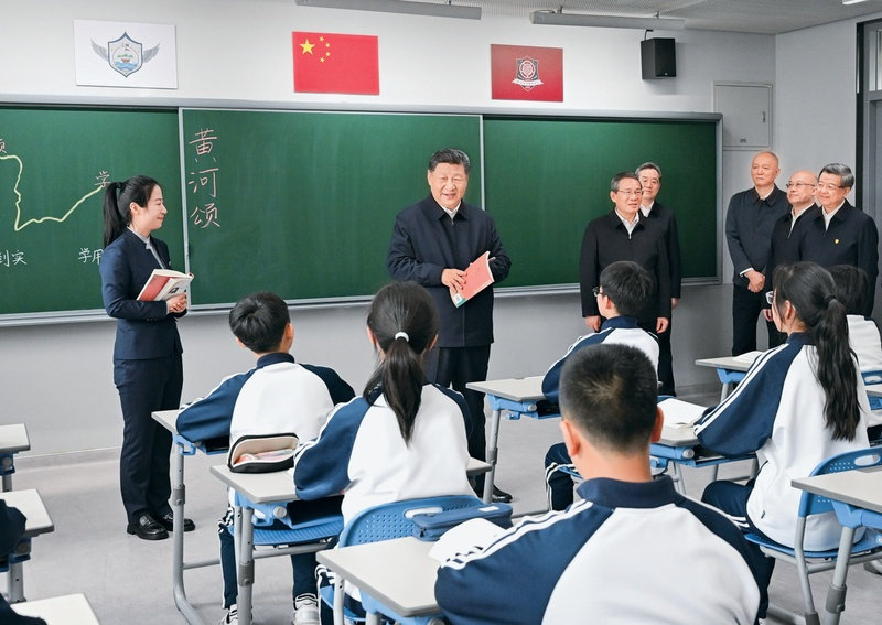 习近平:加强普惠性、基础性、兜底性民生建设2.jpg 习近平:加强普惠性、基础性、兜底性民生建设2.jpg